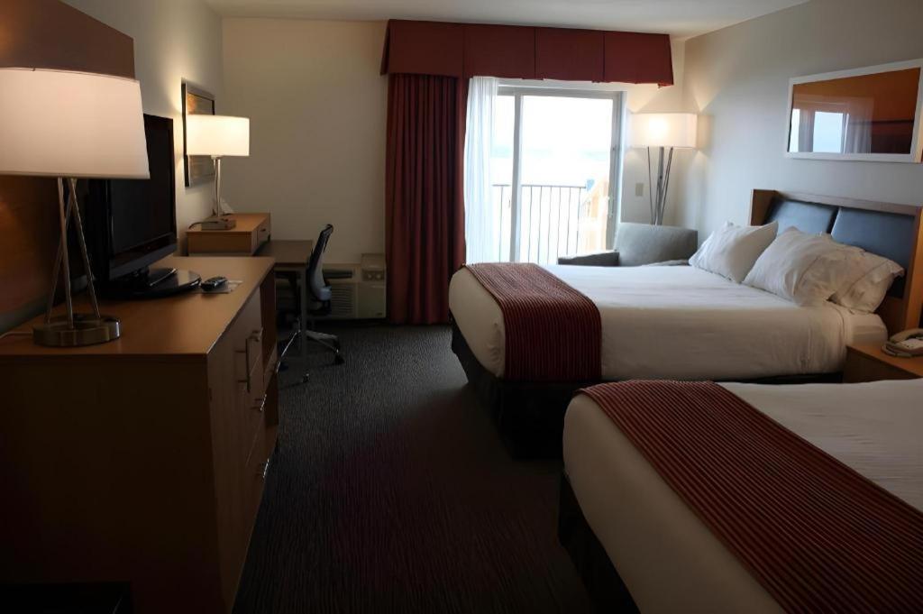 Holiday Inn Express Munising-Lakeview Hotel By Ihg Экстерьер фото