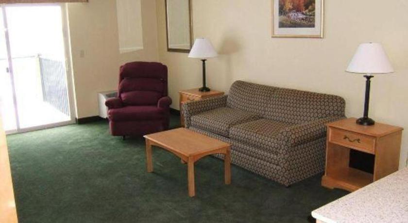 Holiday Inn Express Munising-Lakeview Hotel By Ihg Экстерьер фото