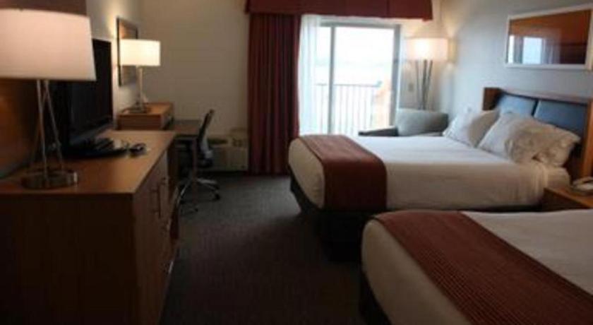 Holiday Inn Express Munising-Lakeview Hotel By Ihg Экстерьер фото