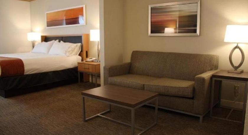 Holiday Inn Express Munising-Lakeview Hotel By Ihg Экстерьер фото