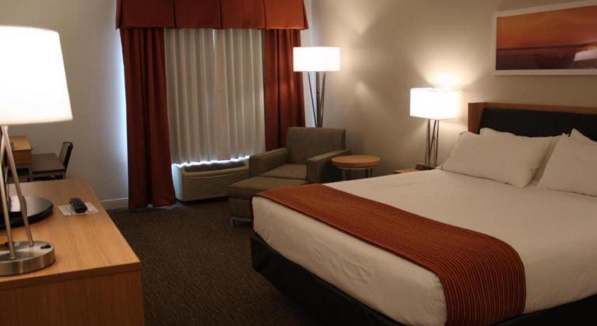 Holiday Inn Express Munising-Lakeview Hotel By Ihg Экстерьер фото